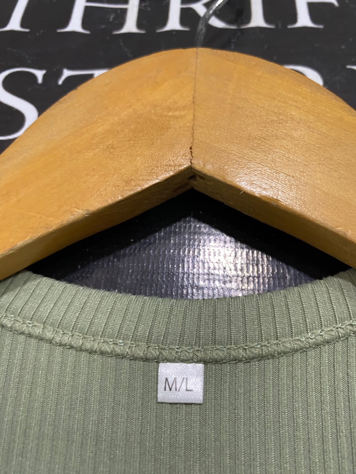 |M/L| BUST 15| A57| SAGE GREEN RIBBED CREWNECK TANK TOP