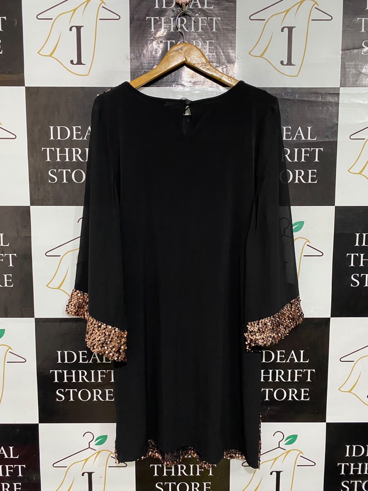BILLIE & BLOSSOM |L| BUST 20| A57| ROSE GOLD SEQUIN AND BLACK LONG-SLEEVE TECHNICAL UTILITY DRESS