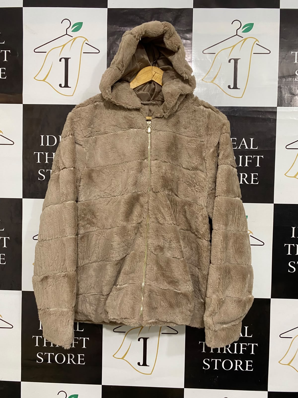 BELOVED |L| BUST 23| A57| TAUPE FAUX-FUR HOODED TECHNICAL UTILITY ZIP-UP JACKET