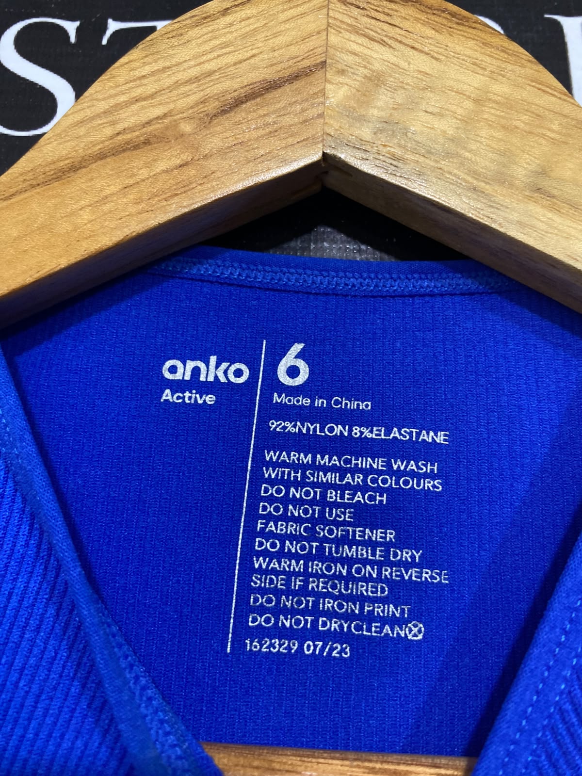 ANKO |XS| BUST 11| A57| ROYAL BLUE RIBBED SEAMLESS TECHNICAL UTILITY CROP TOP