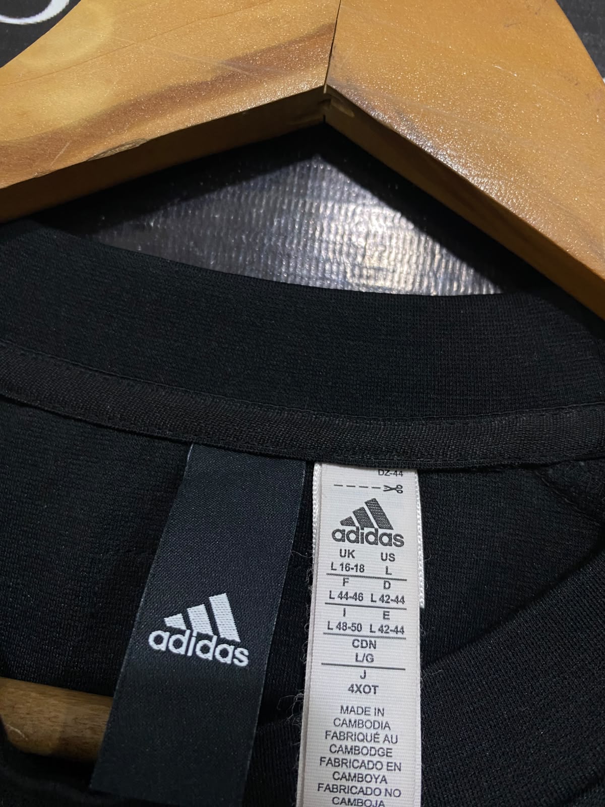 ADIDAS |L| BUST 23| A57| BLACK CREWNECK 3-STRIPE PANEL TECHNICAL UTILITY SWEATSHIRT
