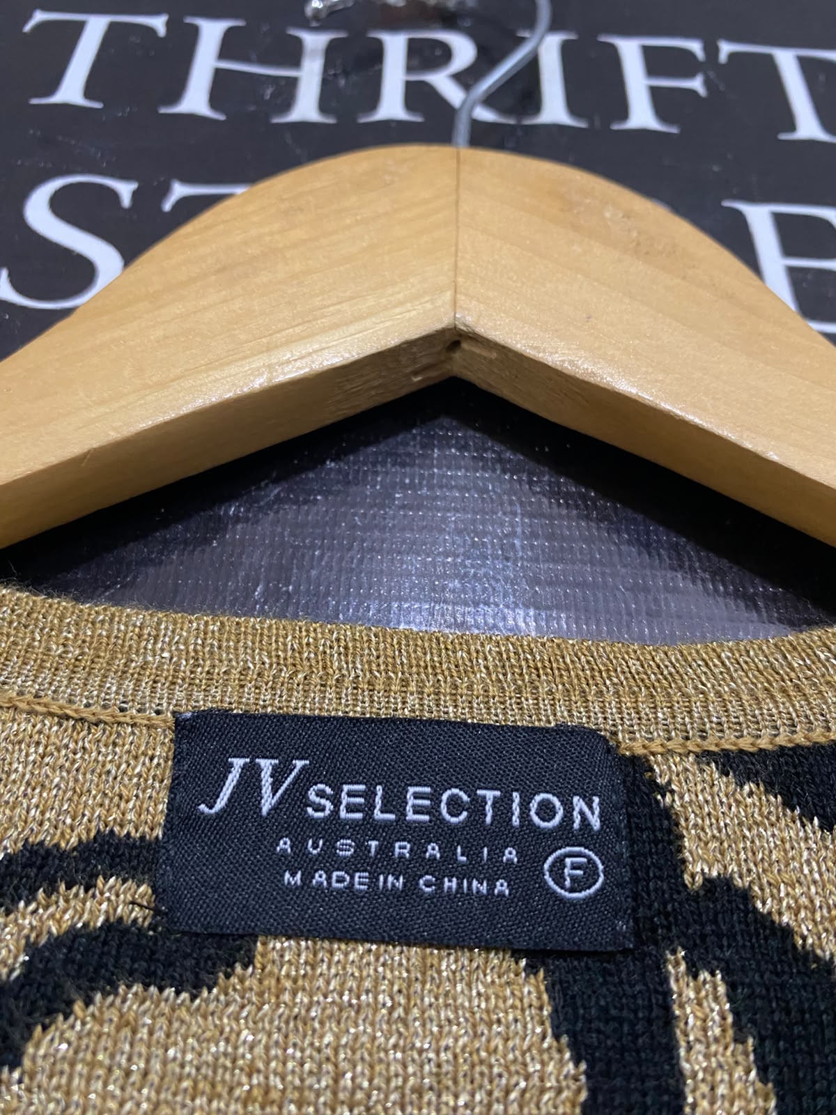 JV SELECTION |S| BUST 17| A58| BLACK & METALLIC GOLD BAROQUE-PATTERN TECHNICAL UTILITY MINI DRESS