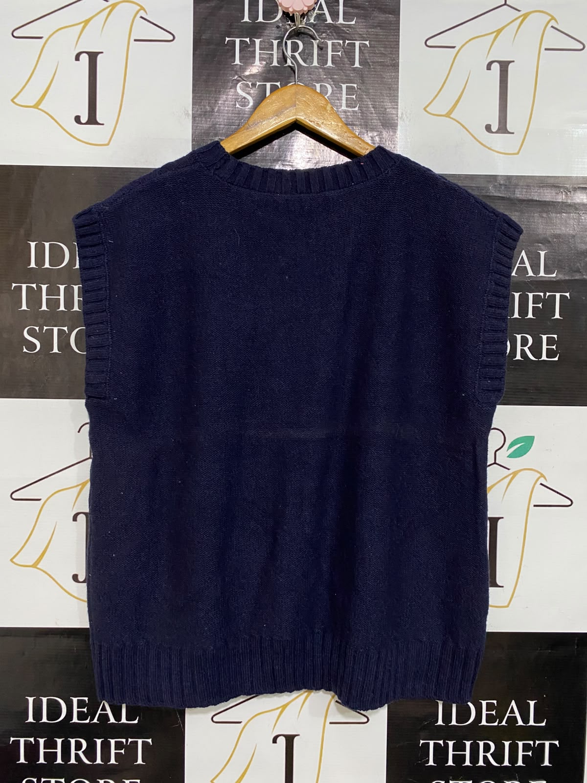YARRA TRAIL |XL| BUST 23| A58| NAVY BLUE CABLE-KNIT SLEEVELESS TECHNICAL UTILITY VEST