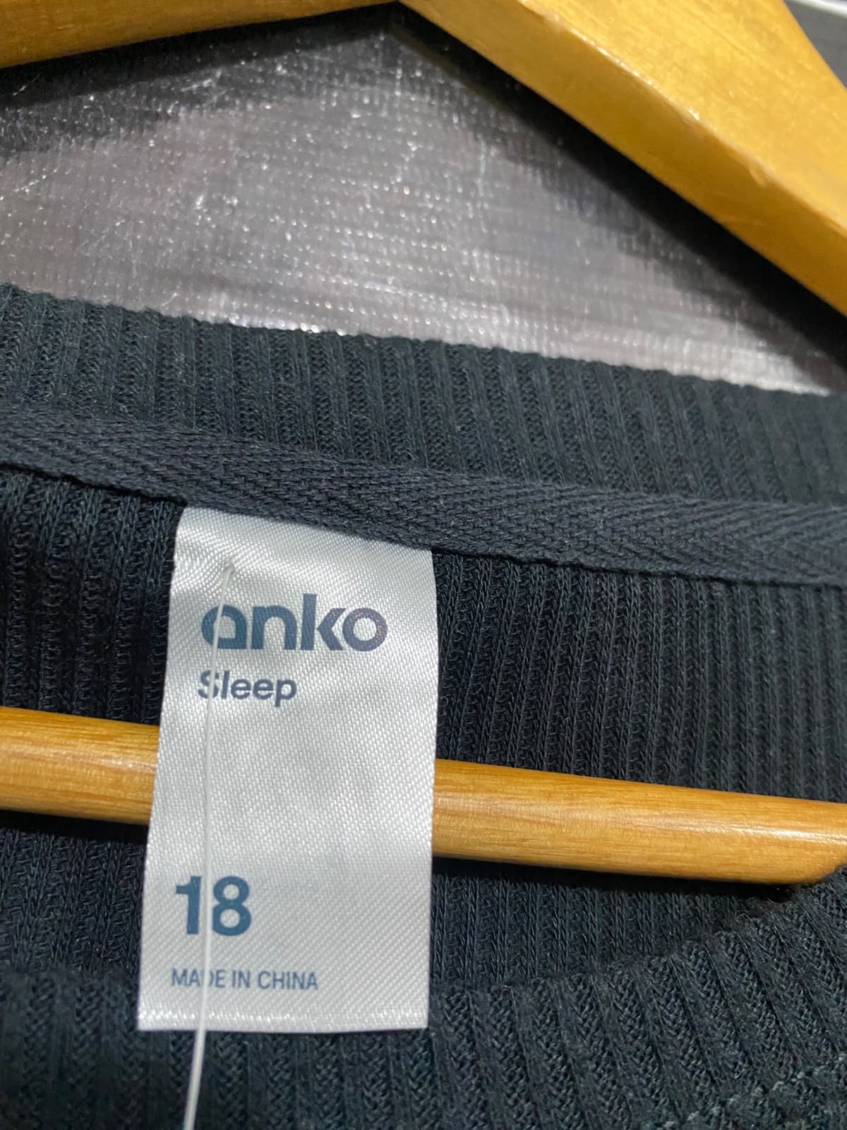 ANKO |XL| BUST 25| A58| BLACK RIBBED-KNIT CREWNECK TECHNICAL UTILITY LONG-SLEEVE TOP