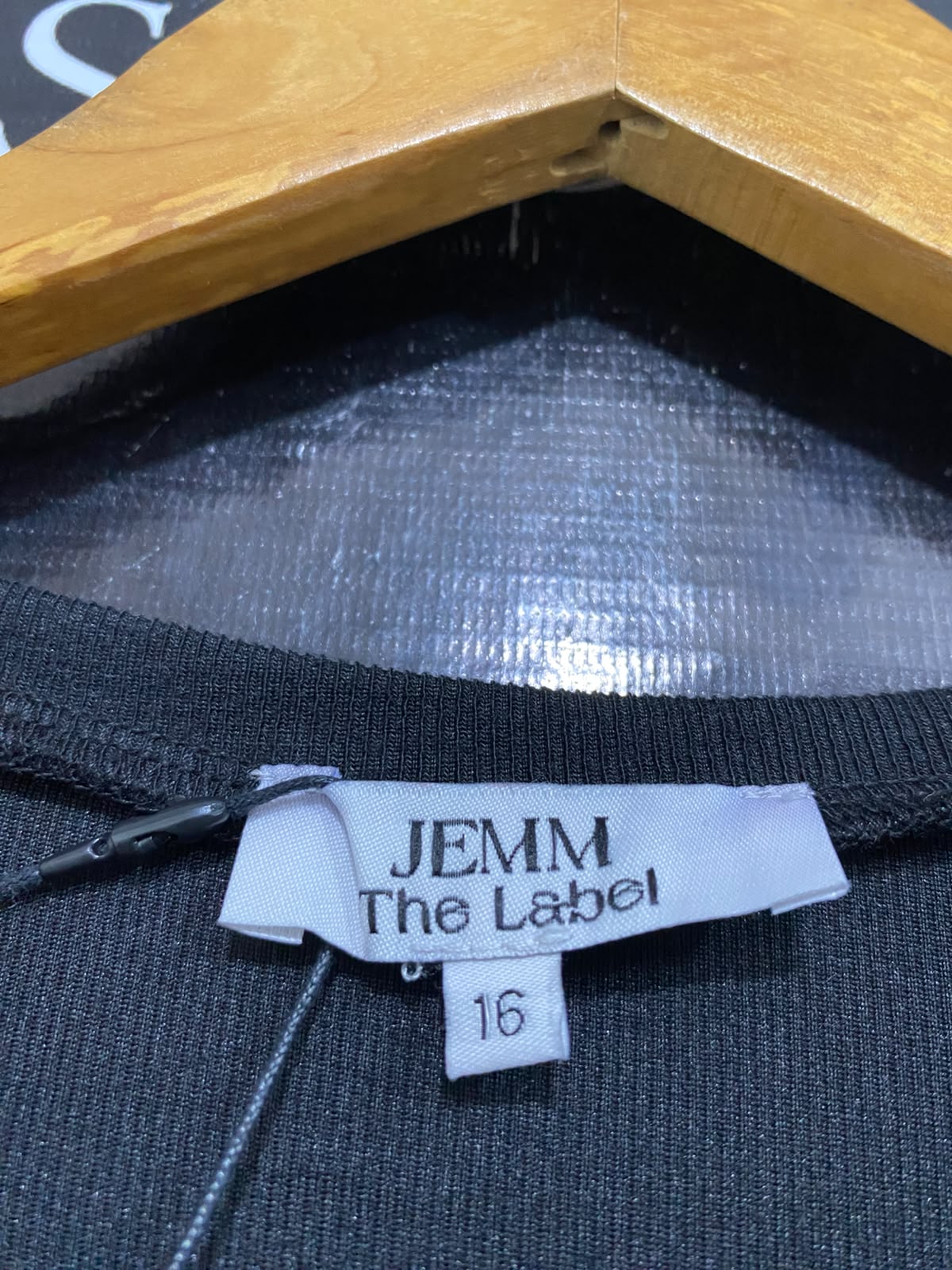 JEMM THE LABEL |M| BUST 20| A58| BLACK LAYERED RUFFLE-SLEEVE TECHNICAL UTILITY TOP