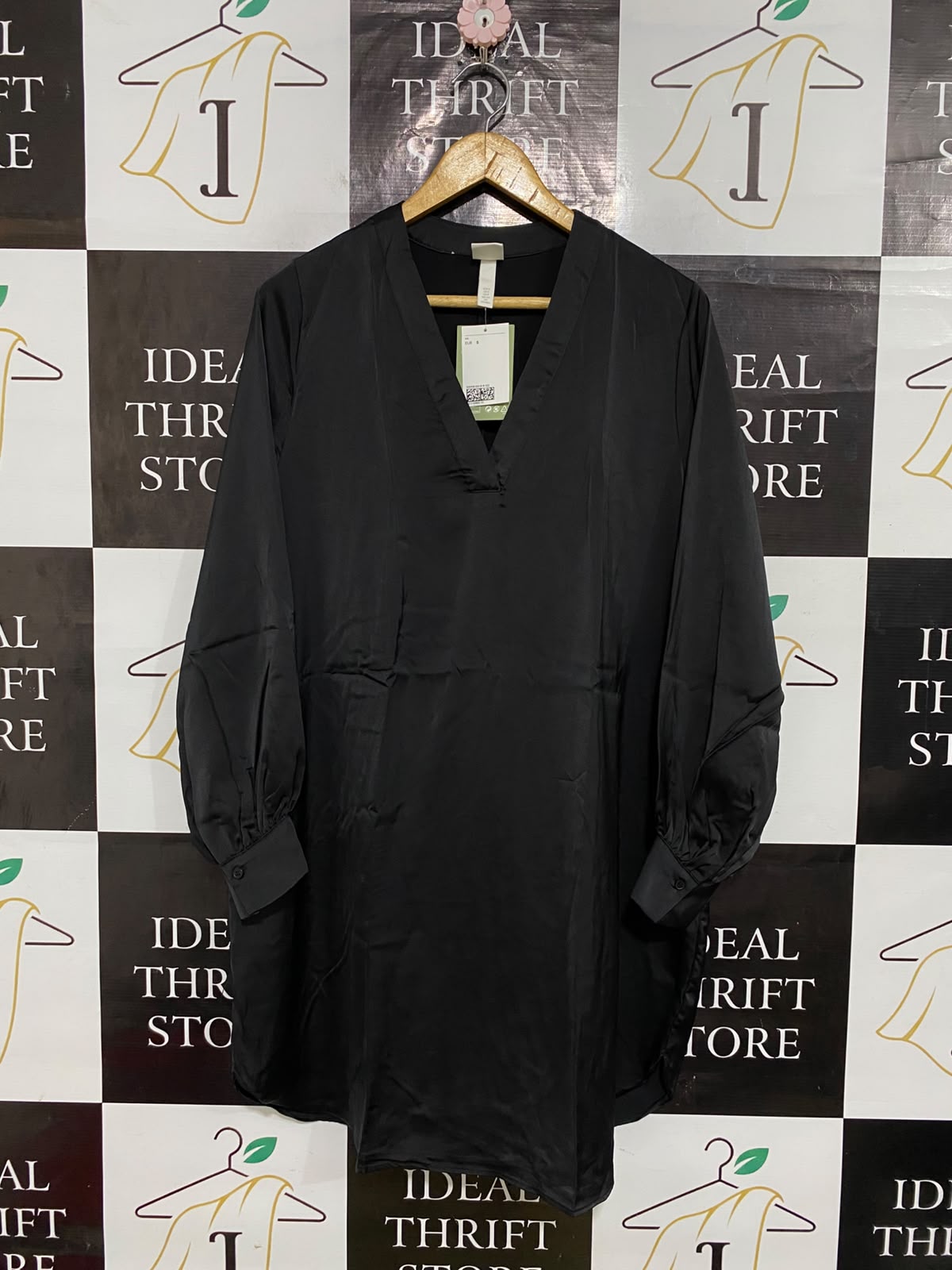 H&M |S| BUST 22| A58| BLACK V-NECK LONG-SLEEVE TECHNICAL UTILITY TUNIC DRESS