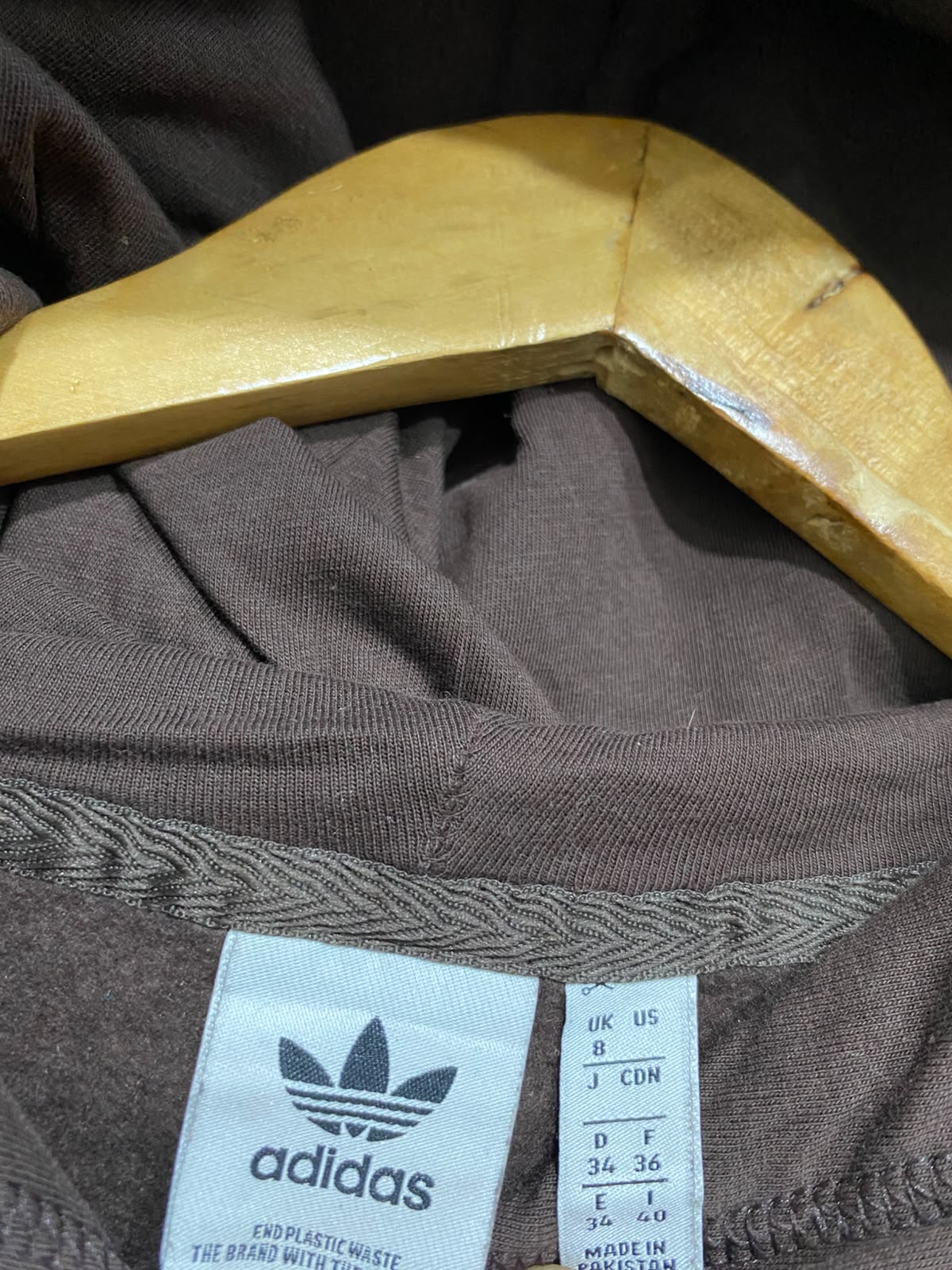 ADIDAS |L| BUST 20| A58| BROWN EMBOSSED-LOGO TECHNICAL UTILITY HOODIE