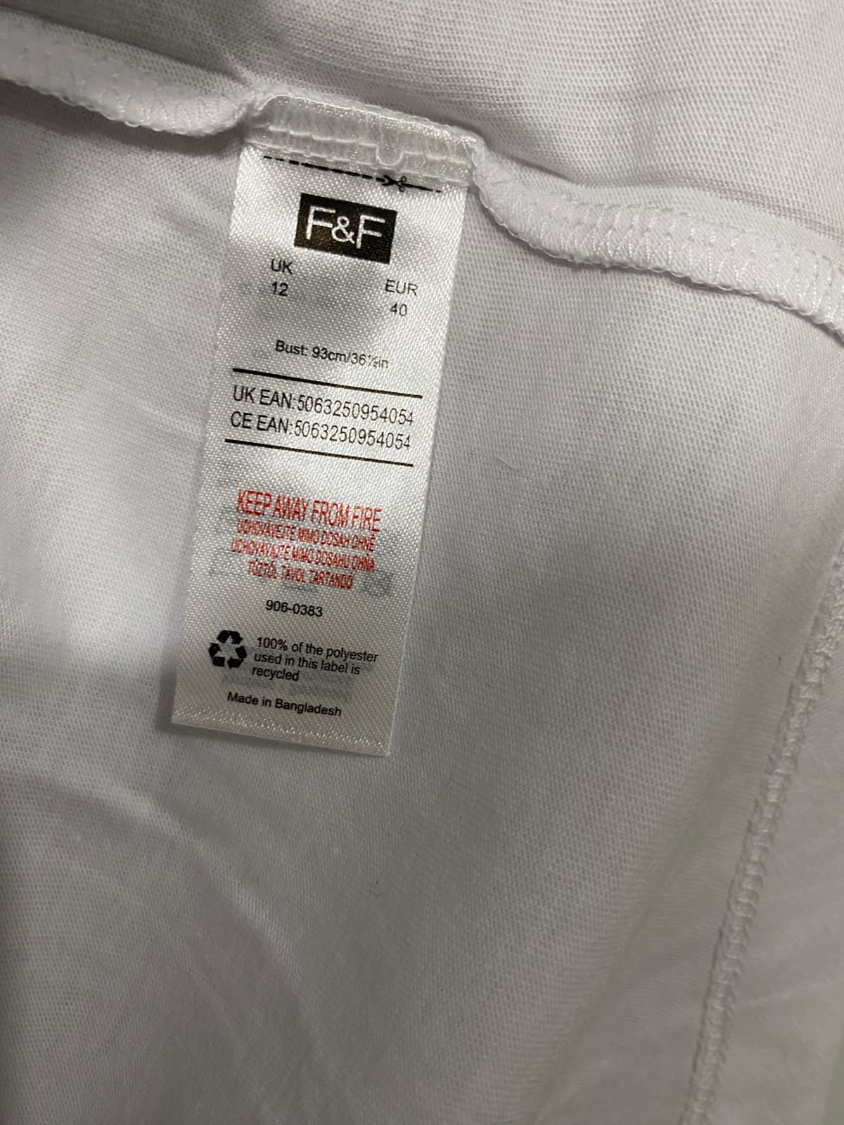 F&F |M| BUST 21| A57| WHITE CREWNECK ROLLED-SLEEVE TECHNICAL UTILITY T-SHIRT