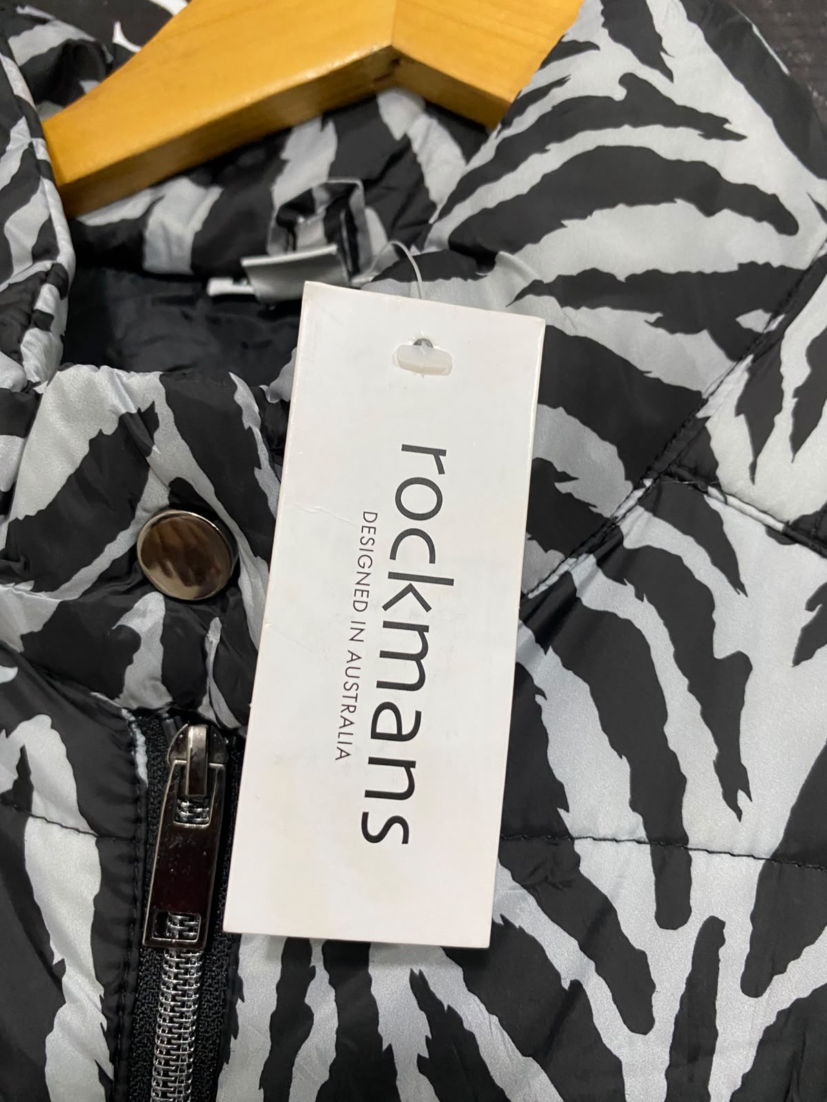 ROCKMANS |XL| WAIST 24| A57| BLACK AND WHITE ZEBRA-PRINT ZIP-UP TECHNICAL UTILITY VEST