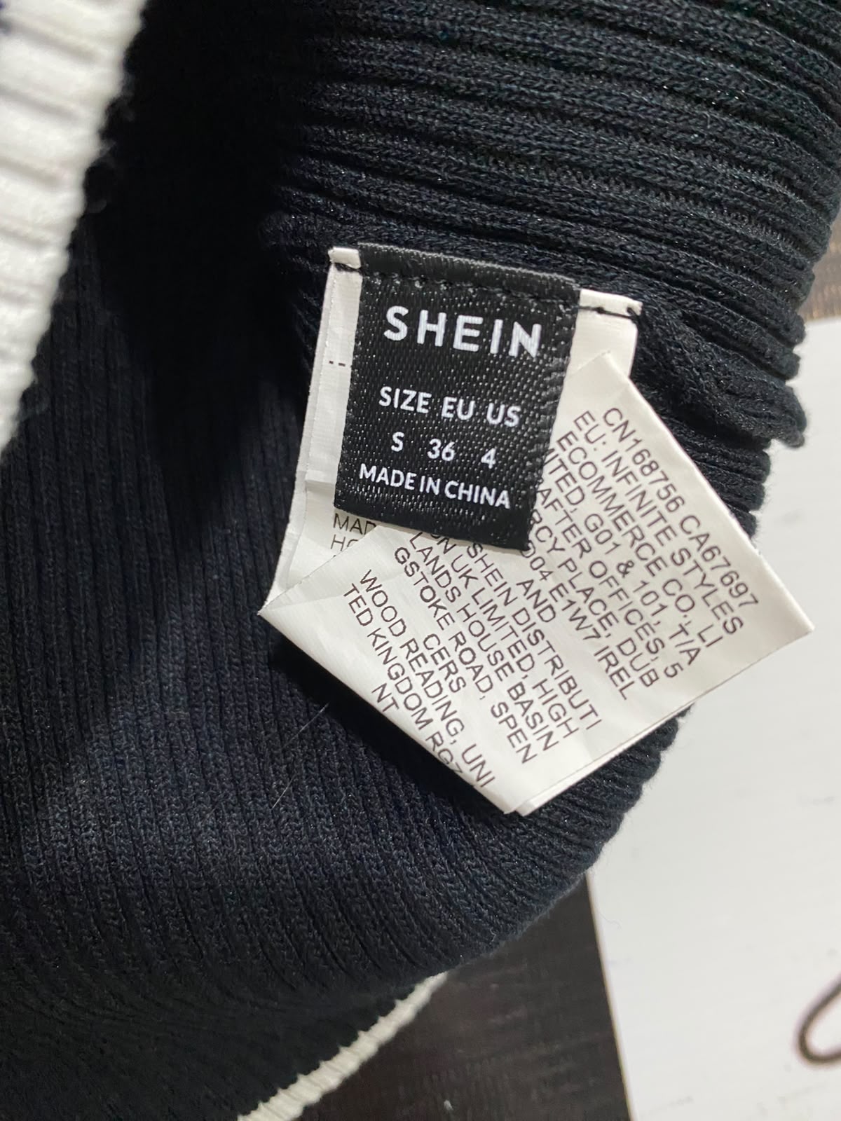 SHEIN |S| BUST 13| A57| BLACK AND WHITE PEARL-BUTTON CONTRAST-TRIM TECHNICAL UTILITY CROP CARDIGAN