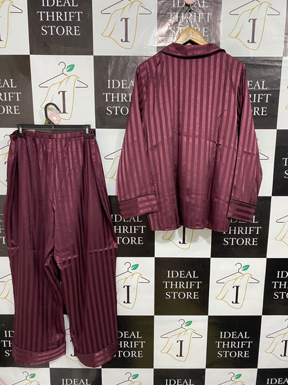 F&F |M| A57| BURGUNDY STRIPED SATIN-FINISH TECHNICAL UTILITY LOUNGE SET