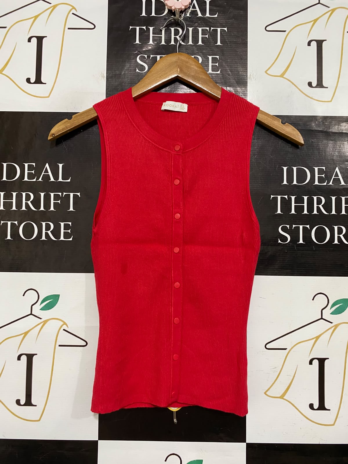 KOOKAI |S| BUST 13| A57| RED BUTTON-FRONT RIBBED TECHNICAL UTILITY TANK TOP