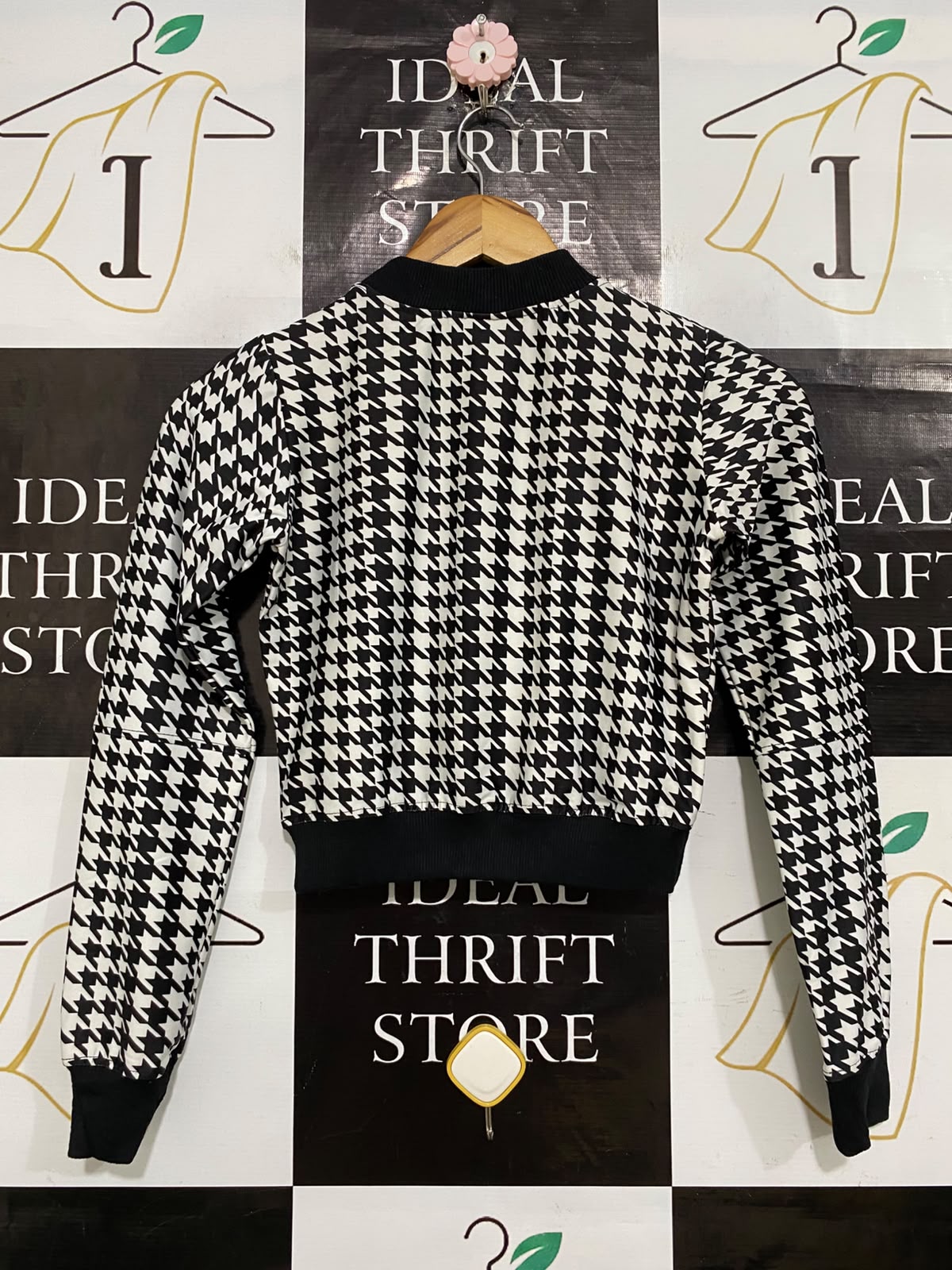 PURVAJA |S| BUST 16| A58| BLACK & WHITE HOUNDSTOOTH TECHNICAL UTILITY CROPPED SWEATSHIRT