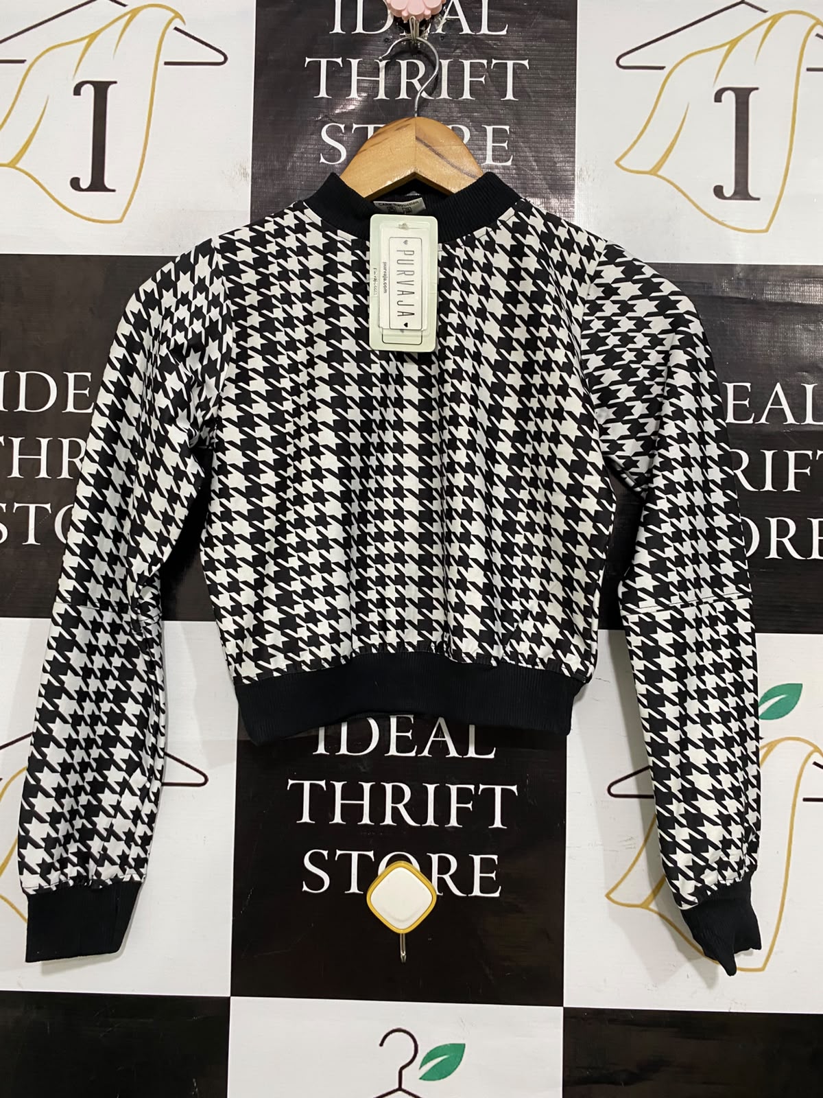 PURVAJA |S| BUST 16| A58| BLACK & WHITE HOUNDSTOOTH TECHNICAL UTILITY CROPPED SWEATSHIRT