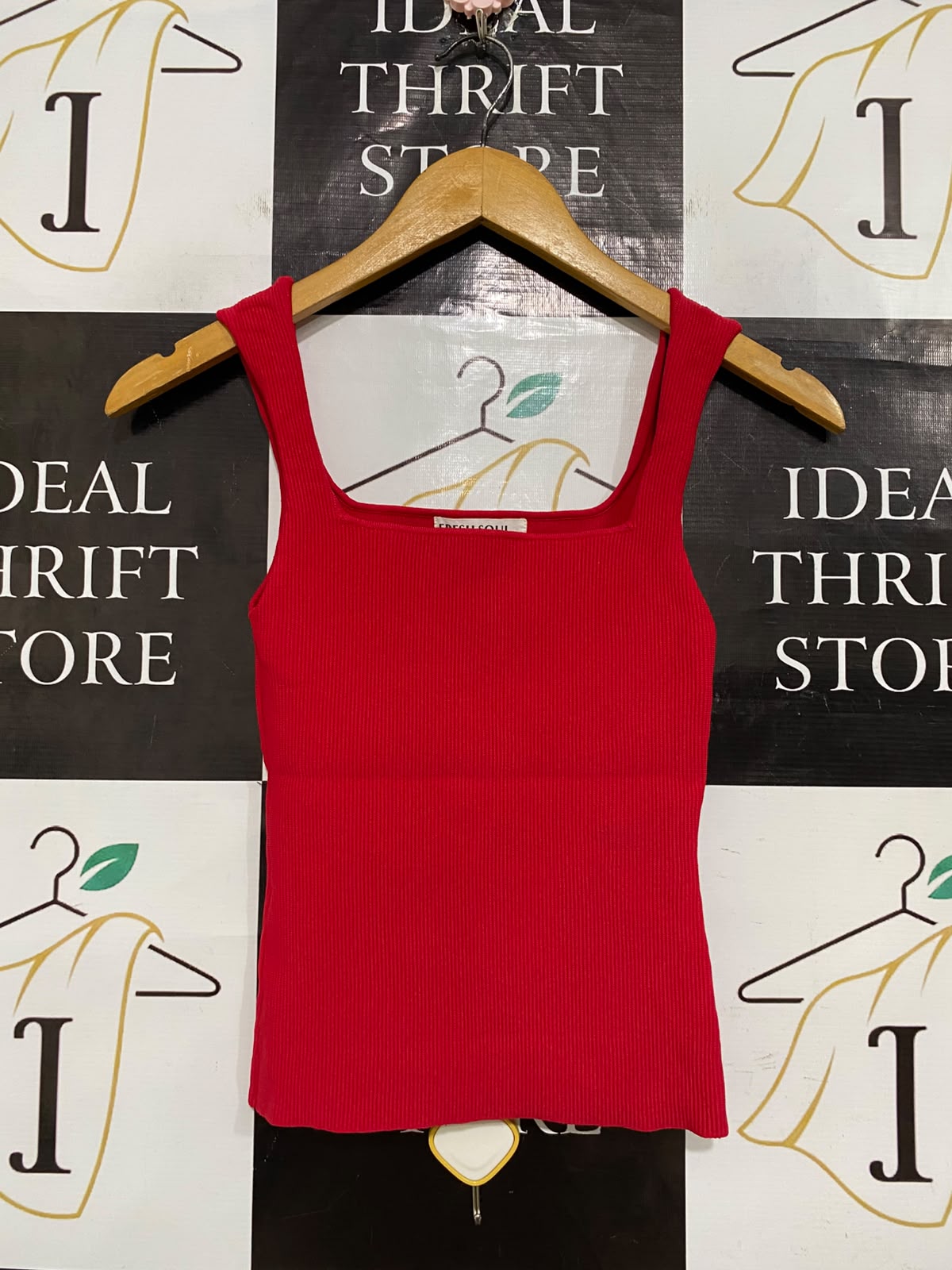 FRESH SOUL |M| BUST 11| A58| RED SQUARE-NECK RIBBED TECHNICAL UTILITY TANK TOP