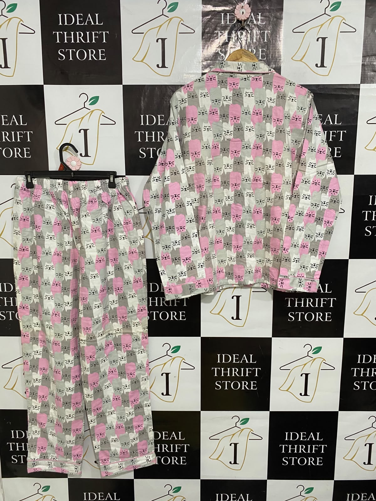 FOR HER |L| A58| PINK & GREY CAT-PRINT TECHNICAL UTILITY PAJAMA SET