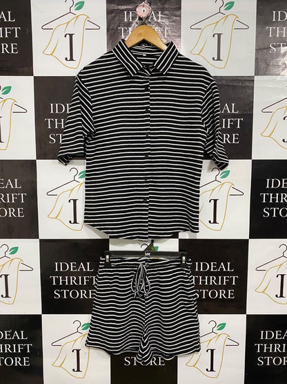 |M| A58| BLACK & WHITE STRIPED BUTTON-DOWN SHIRT AND SHORTS TECHNICAL UTILITY SET