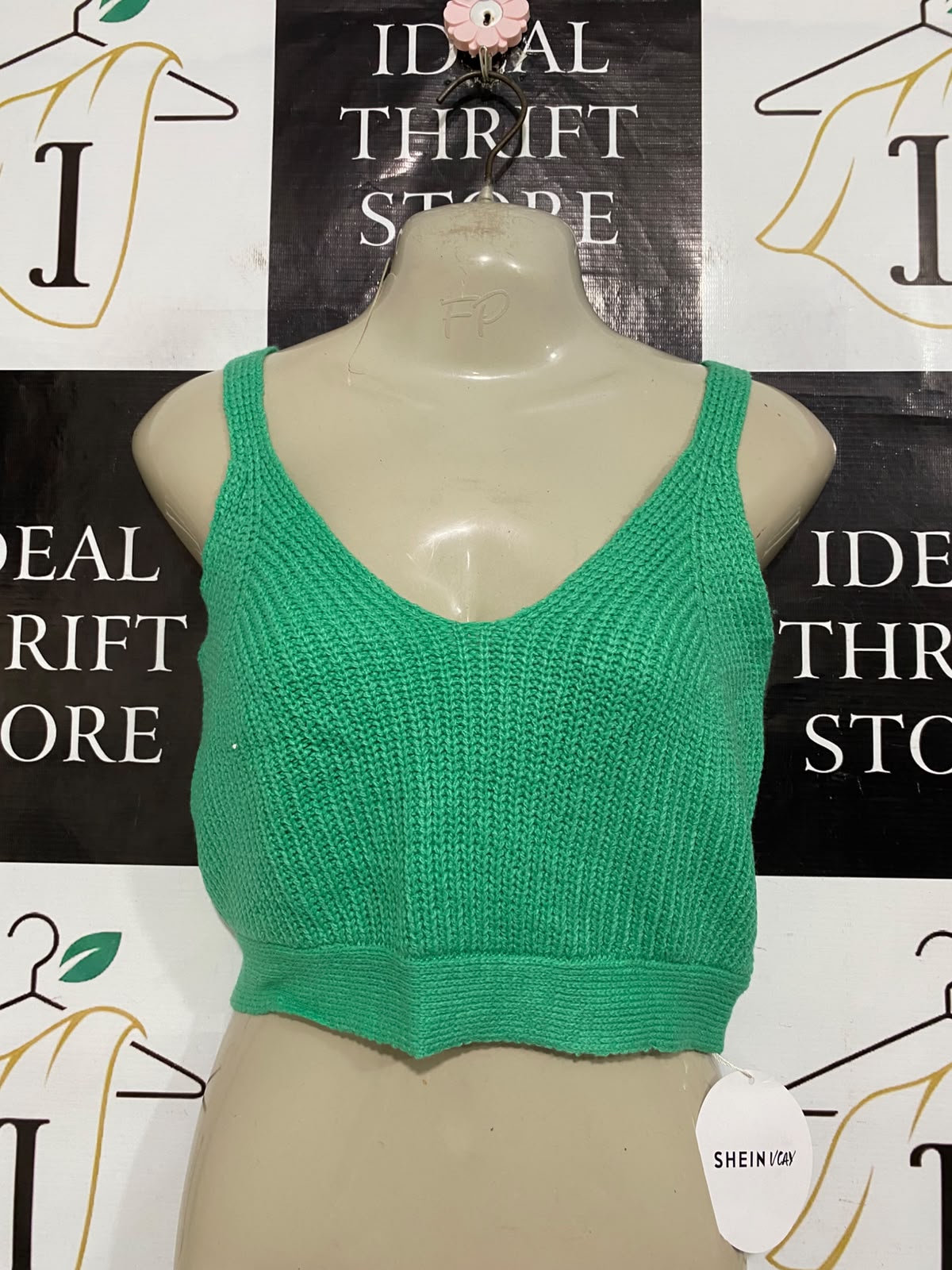 SHEIN |L| BUST 16| A58| VCAY GREEN V-NECK RIBBED TECHNICAL UTILITY CROP TOP