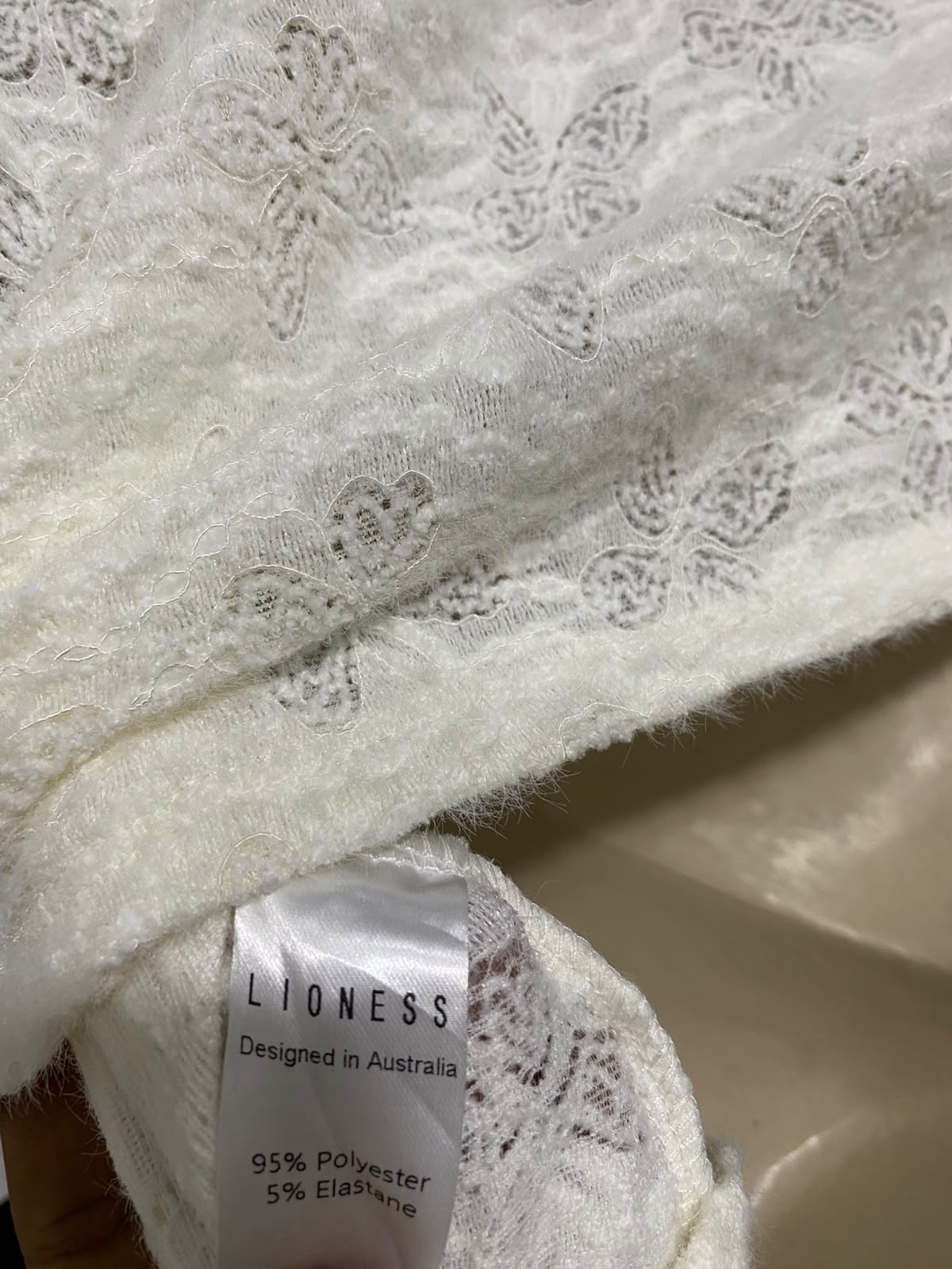 LIONEES |XL| BUST 18| A58| WHITE BUTTERFLY JACQUARD SLIP-STRAP TECHNICAL UTILITY CAMI TOP
