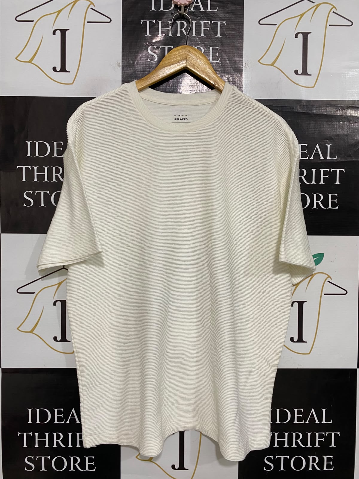 RELAXED |M| BUST 23| A58| OFF-WHITE TEXTURED RELAXED-FIT TECHNICAL UTILITY T-SHIRT