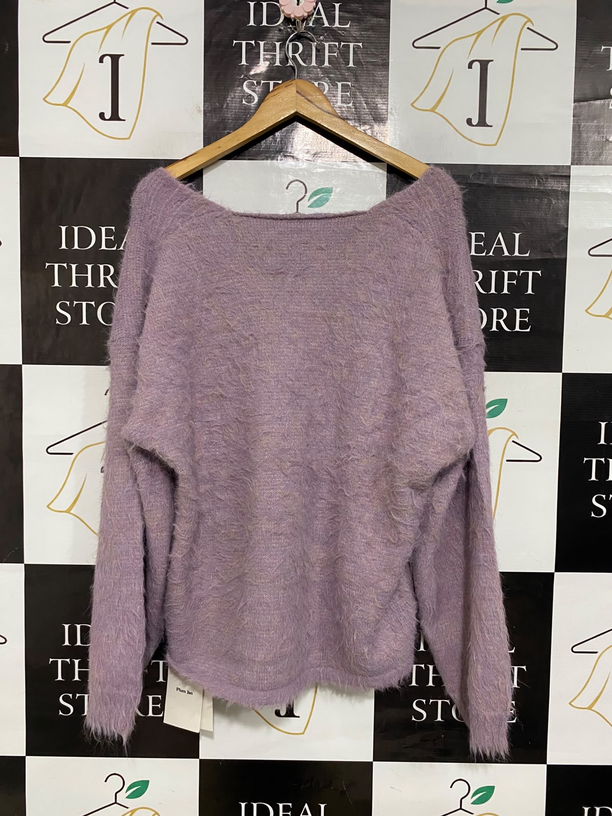 PLUM JAN |XL| BUST 22| A60| LILAC FLUFFY TEXTURED TECHNICAL UTILITY V-NECK SWEATER