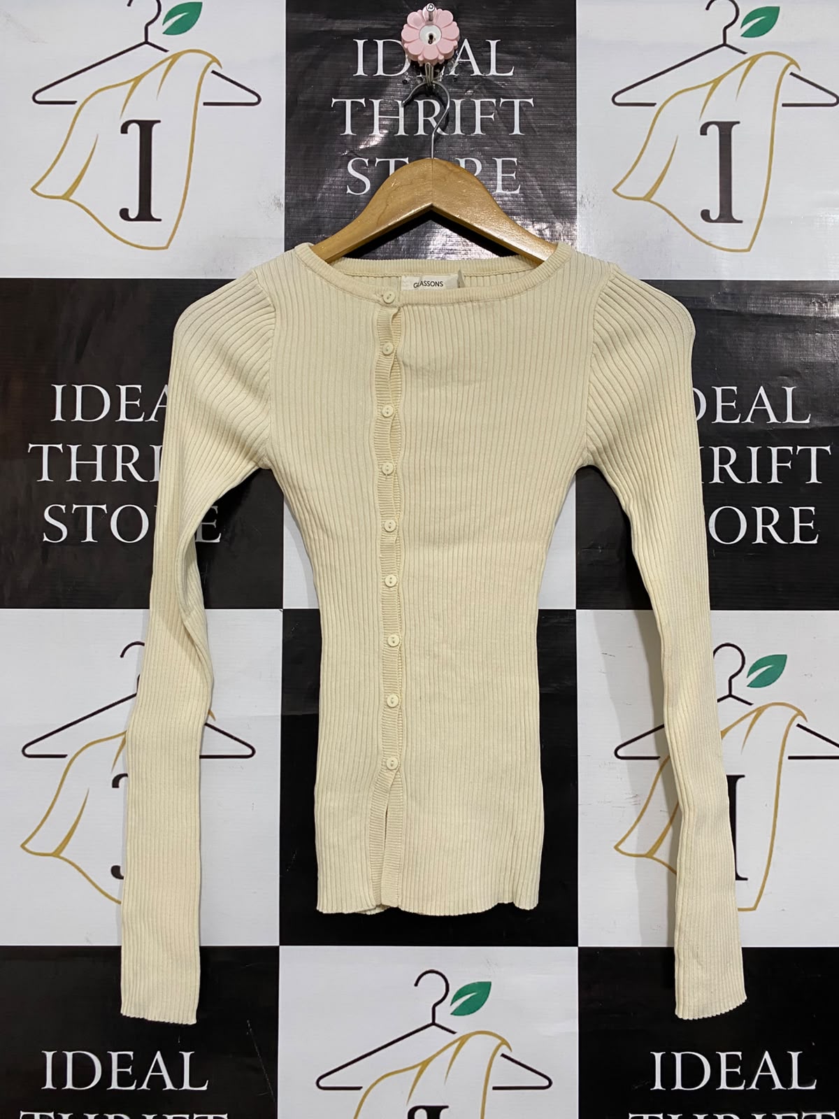 GLASSONS |S| BUST 11| A60| OFF-WHITE RIBBED ASYMMETRIC-BUTTON TECHNICAL UTILITY CARDIGAN