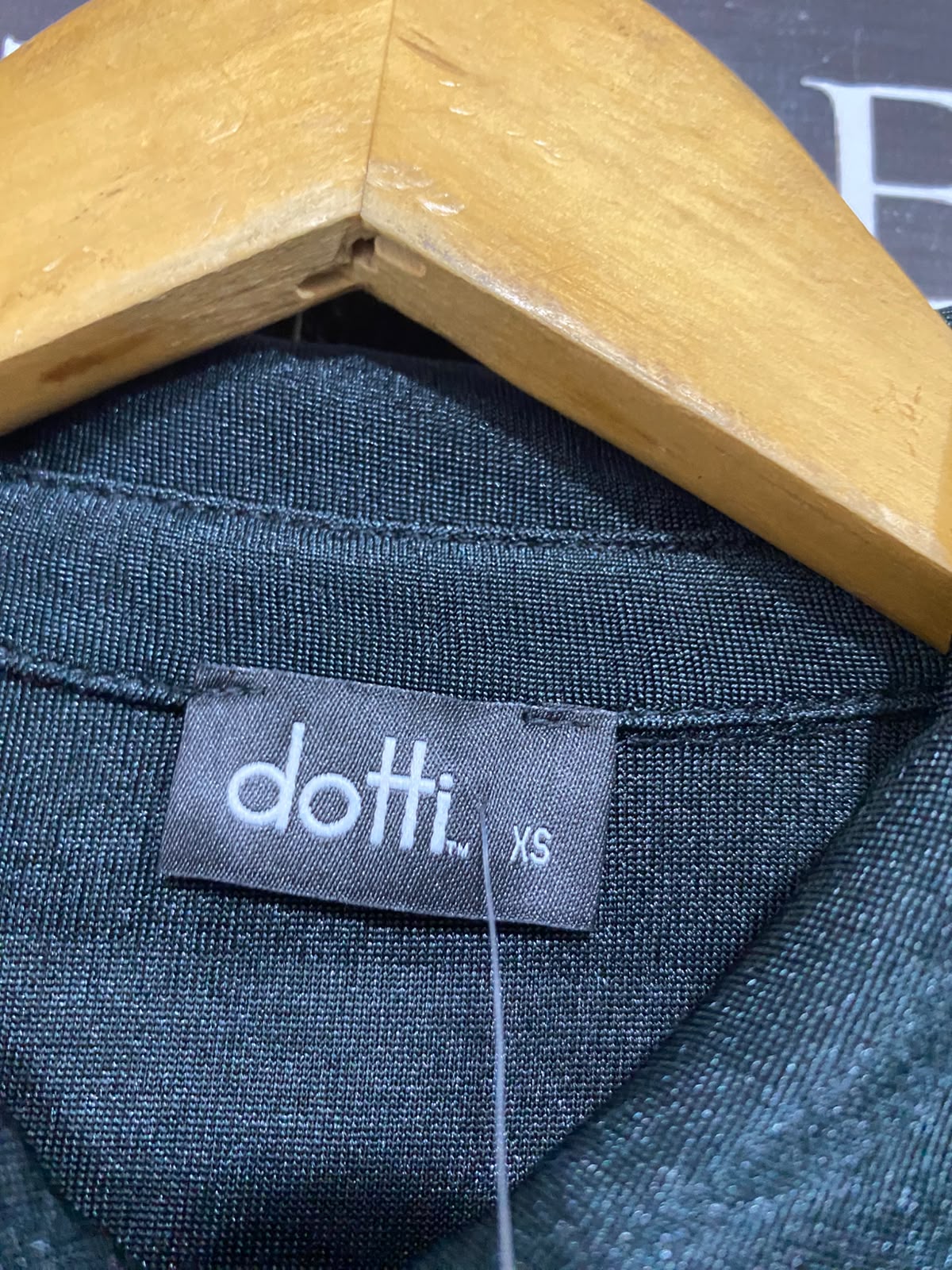 DOTTI |XS| BUST 16| A60| BLACK FRONT-RUCHED BUTTON-UP TECHNICAL UTILITY POLO TOP