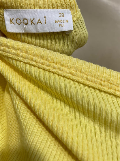 KOOKAI |S| BUST 15| A59| PASTEL YELLOW RIBBED STRAPLESS TECHNICAL UTILITY TUBE TOP