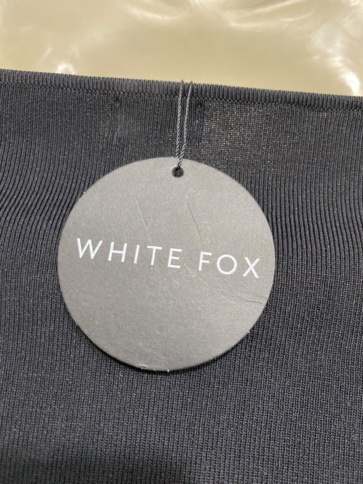 WHITE FOX |XS| BUST 15| A59| BLACK HARDWARE-BUCKLE SQUARE-NECK TECHNICAL UTILITY CROP TOP