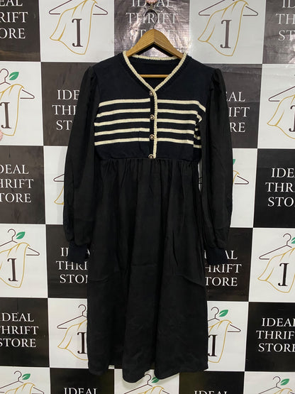 |M| BUST 19| A59| BLACK AND WHITE STRIPED-BODICE LONG-SLEEVE TECHNICAL UTILITY MIDI DRESS