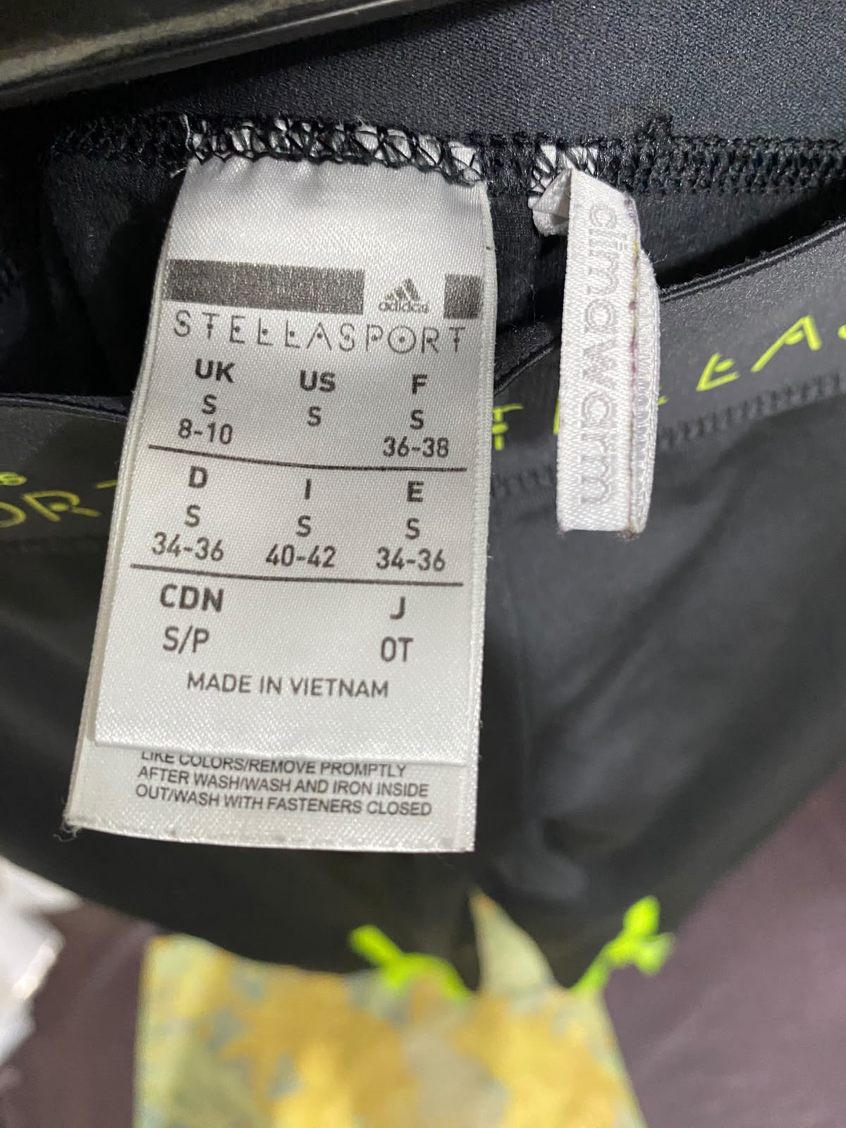 ADIDAS |S| WAIST 26| A61| GREY AND LIME GREEN PERFORMANCE TECHNICAL UTILITY LEGGINGS