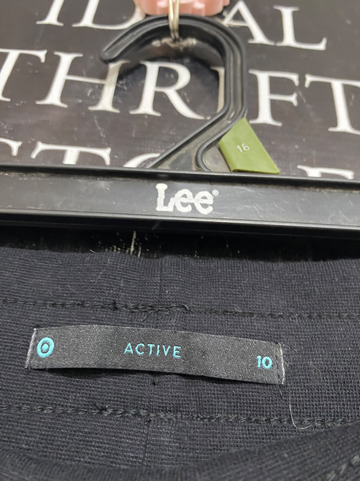 TARGET ACTIVE |L| WAIST 30| A60| BLACK DRAWSTRING TECHNICAL UTILITY JOGGERS