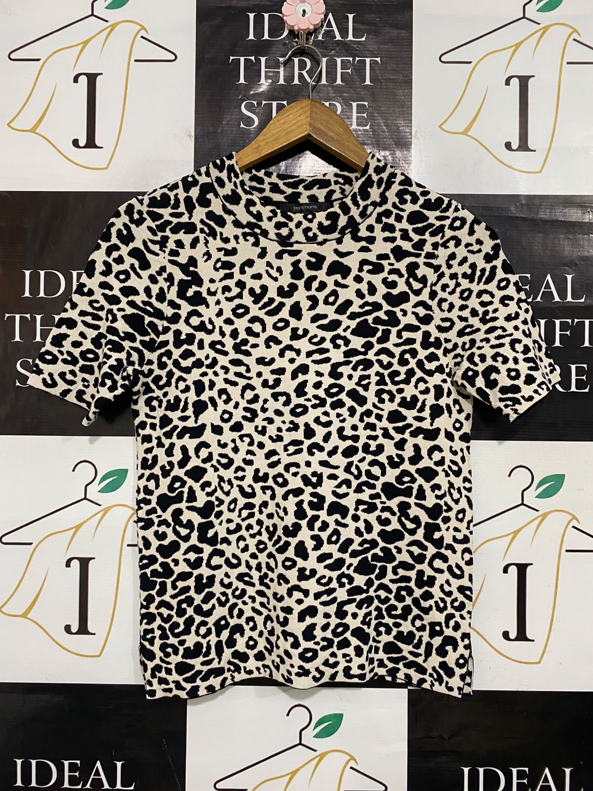 PORTMANS |XS| BUST 16| A60| LEOPARD PRINT MOCK-NECK SHORT-SLEEVE TECHNICAL UTILITY TOP