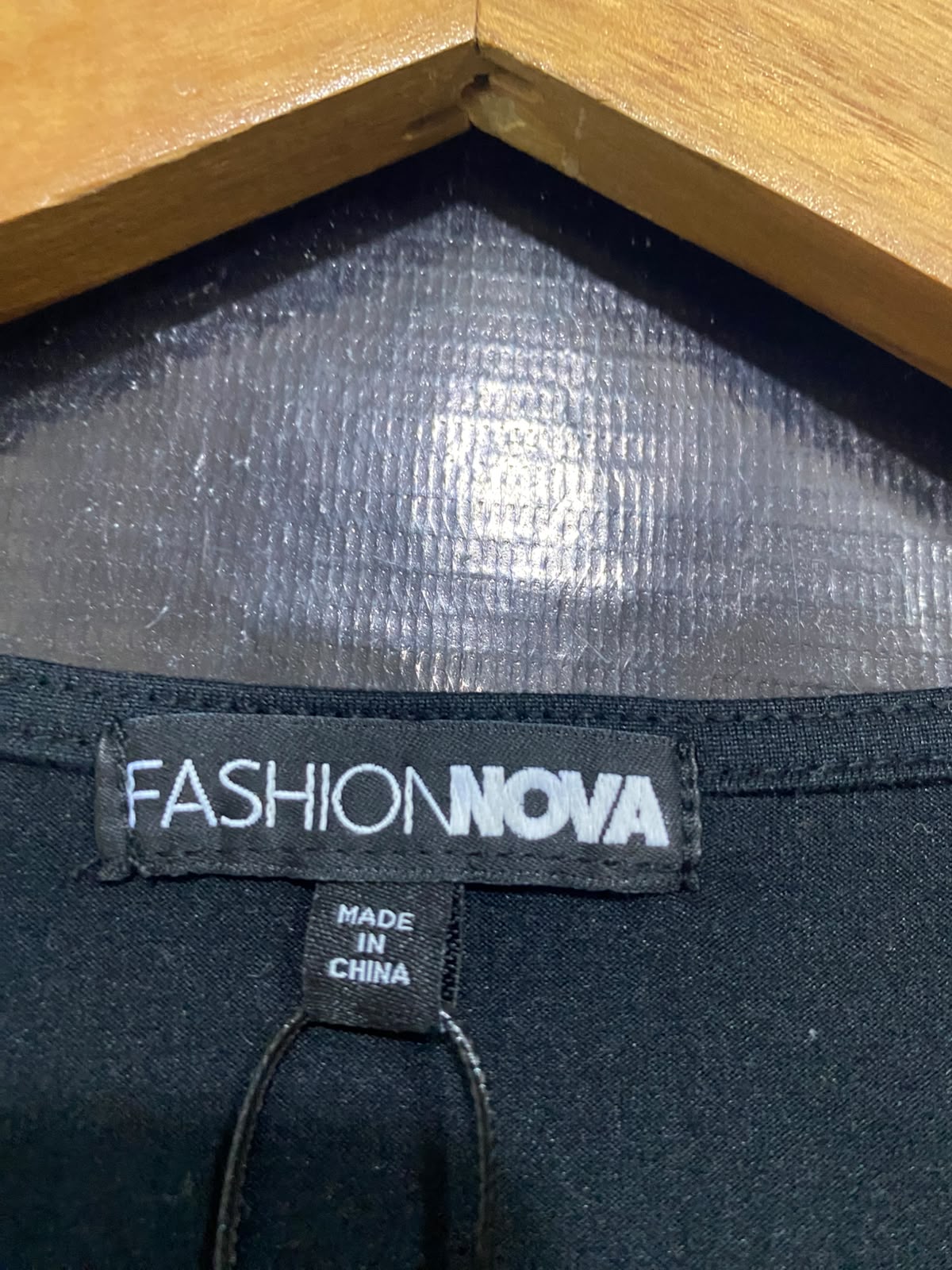 FASHION NOVA |S| BUST 17| A60| BLACK SQUARED-NECK SLEEVELESS TECHNICAL UTILITY BODYSUIT