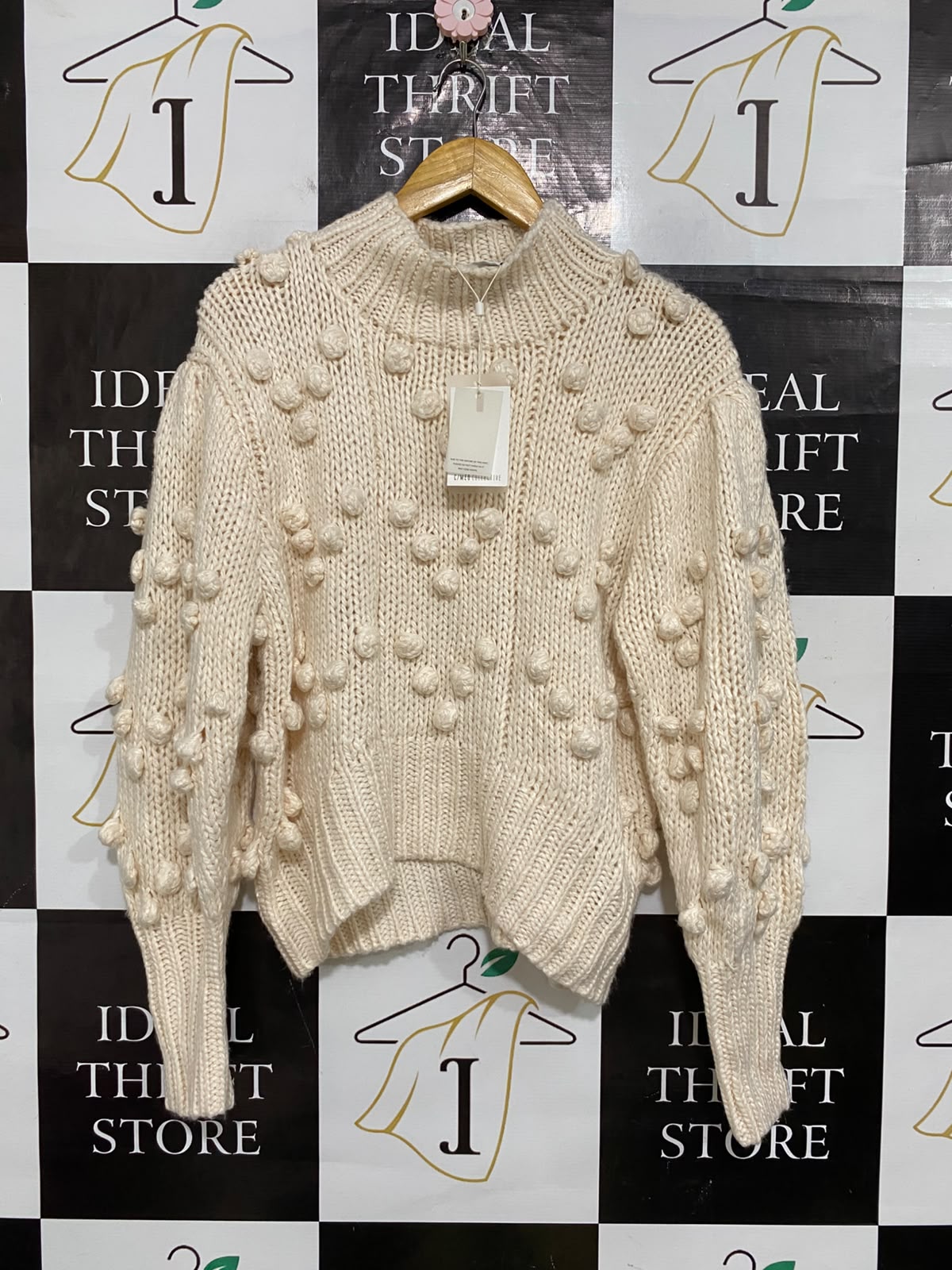 C MEO COLLECTIVE |M| BUST 21| A62| OFF-WHITE BOBBLE-DETAIL CHUNKY-KNIT TECHNICAL UTILITY SWEATER