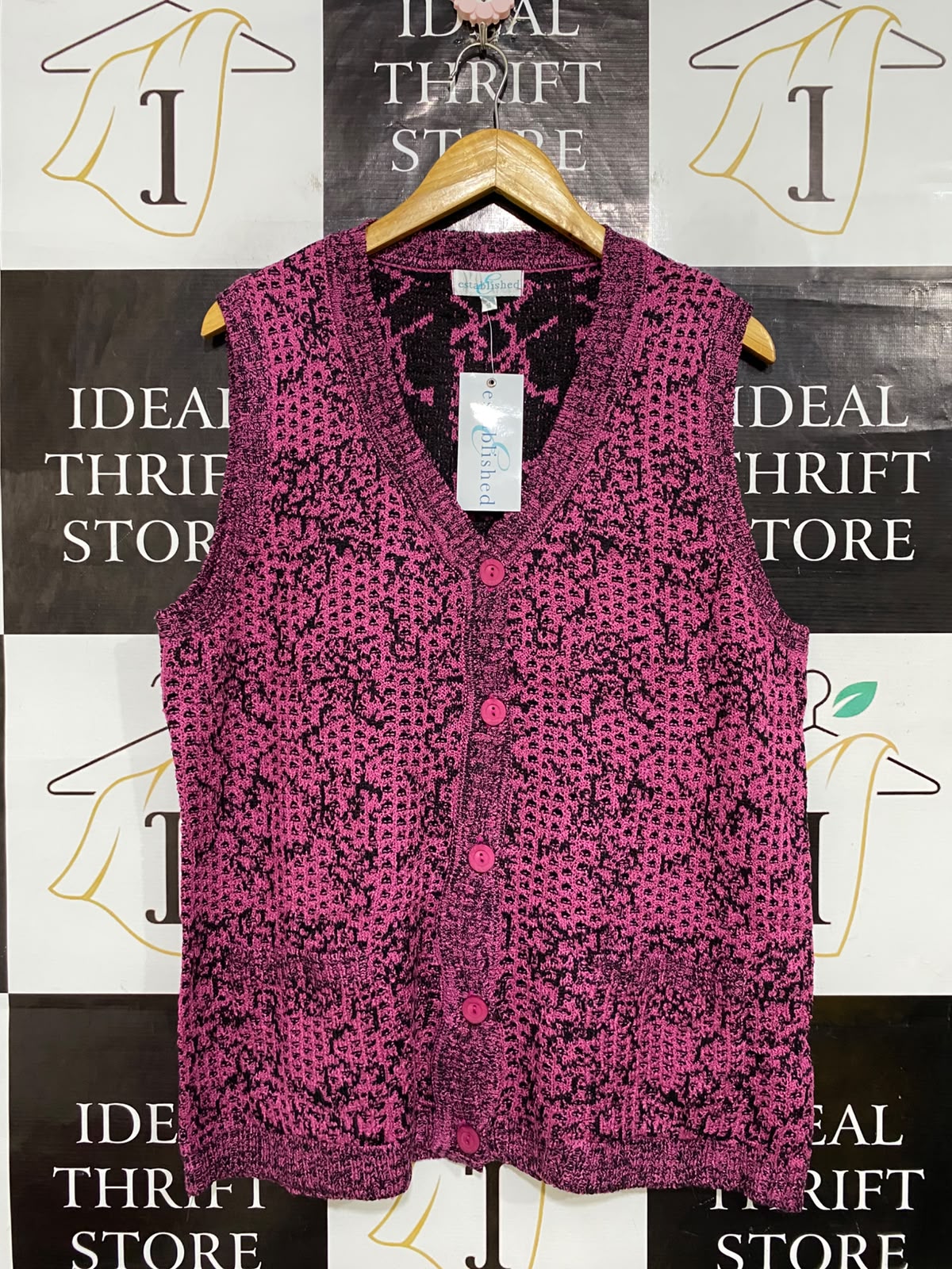 ESTABLISHED |L| BUST 22| A62| PINK AND BLACK JACQUARD PATTERN V-NECK TECHNICAL UTILITY CARDIGAN VEST