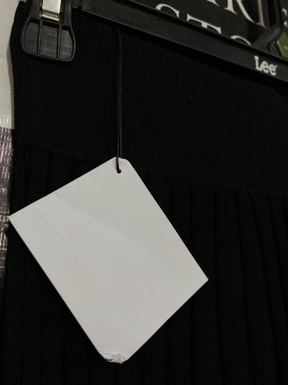 SCANLAN THEODORE |XS| WAIST 22| A62| BLACK PLEATED HIGH-WAISTED TECHNICAL UTILITY MAXI SKIRT