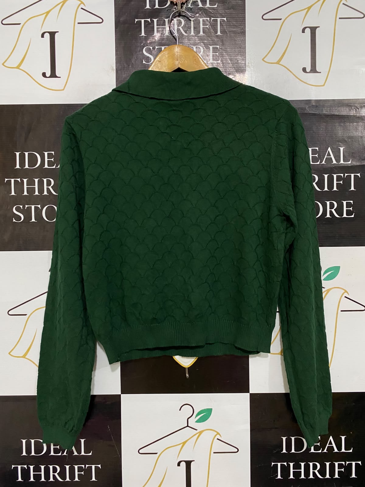 RIHOAS |M| BUST 18| A62| EMERALD GREEN PEARL-BUTTON COLLARED TECHNICAL UTILITY SWEATER