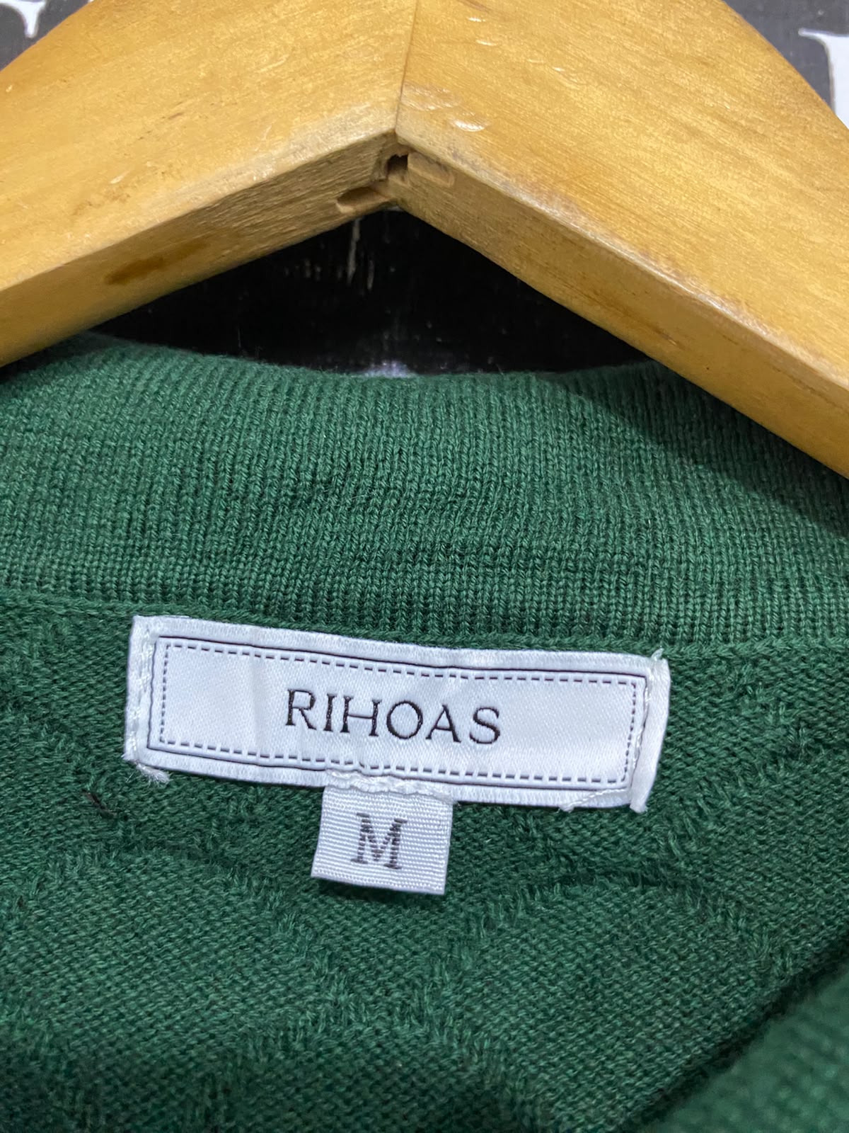 RIHOAS |M| BUST 18| A62| EMERALD GREEN PEARL-BUTTON COLLARED TECHNICAL UTILITY SWEATER