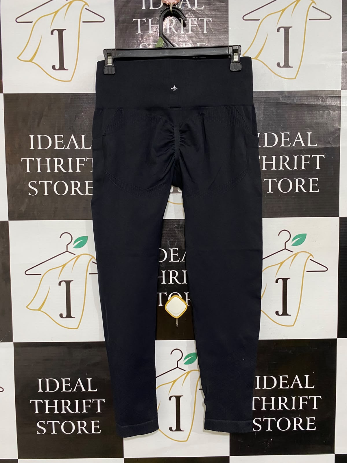 HALARA |L| WAIST 28| A61| BLACK HIGH-WAISTED TECHNICAL UTILITY LEGGINGS