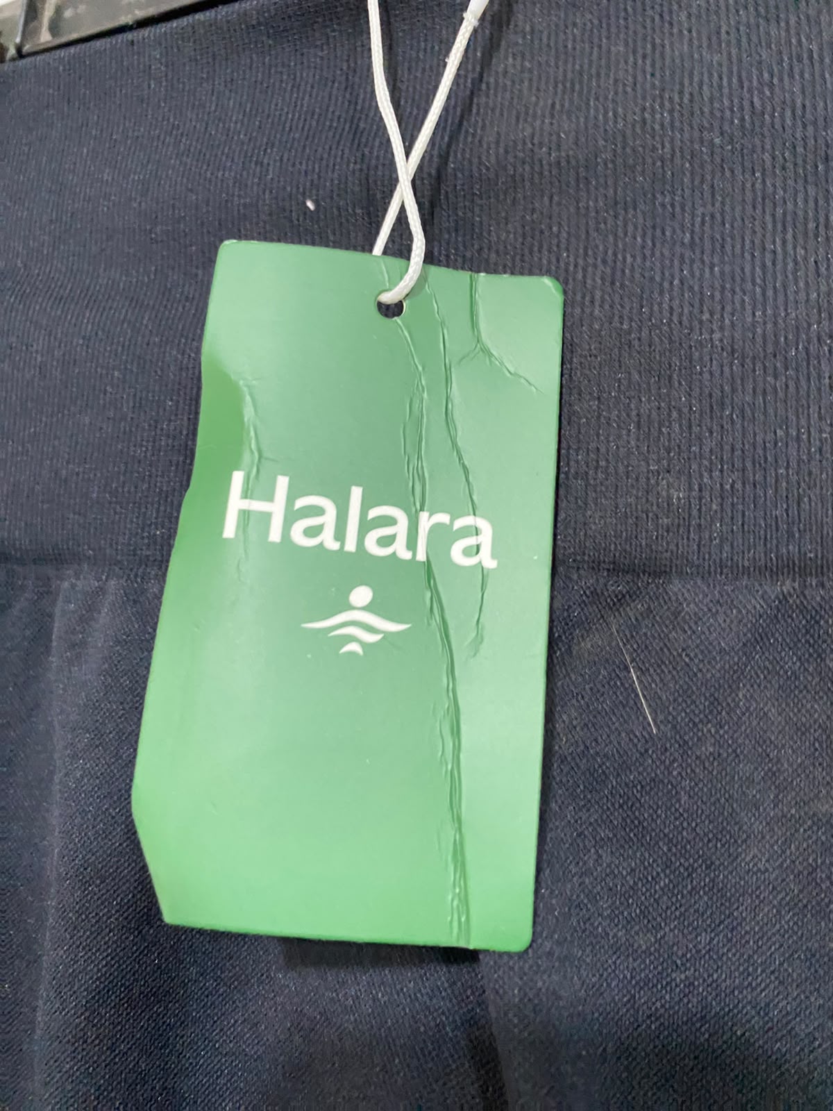HALARA |L| WAIST 28| A61| BLACK HIGH-WAISTED TECHNICAL UTILITY LEGGINGS