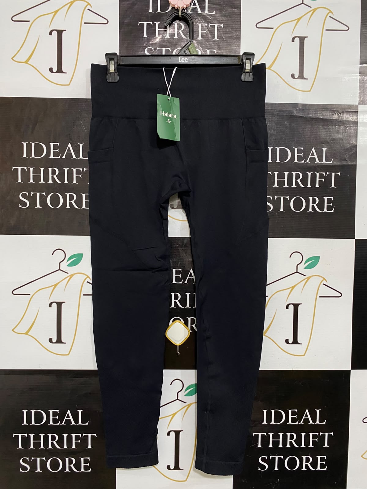 HALARA |L| WAIST 28| A61| BLACK HIGH-WAISTED TECHNICAL UTILITY LEGGINGS