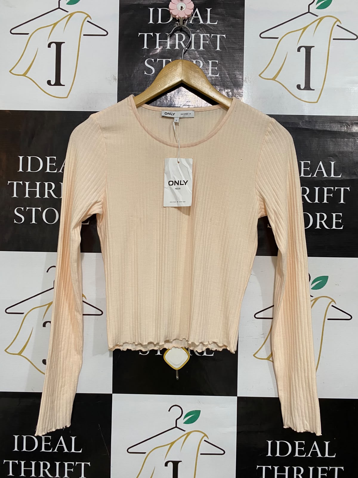 ONLY |S| BUST 15| A61| PEACH LONG-SLEEVE CREWNECK RIBBED TECHNICAL UTILITY TOP