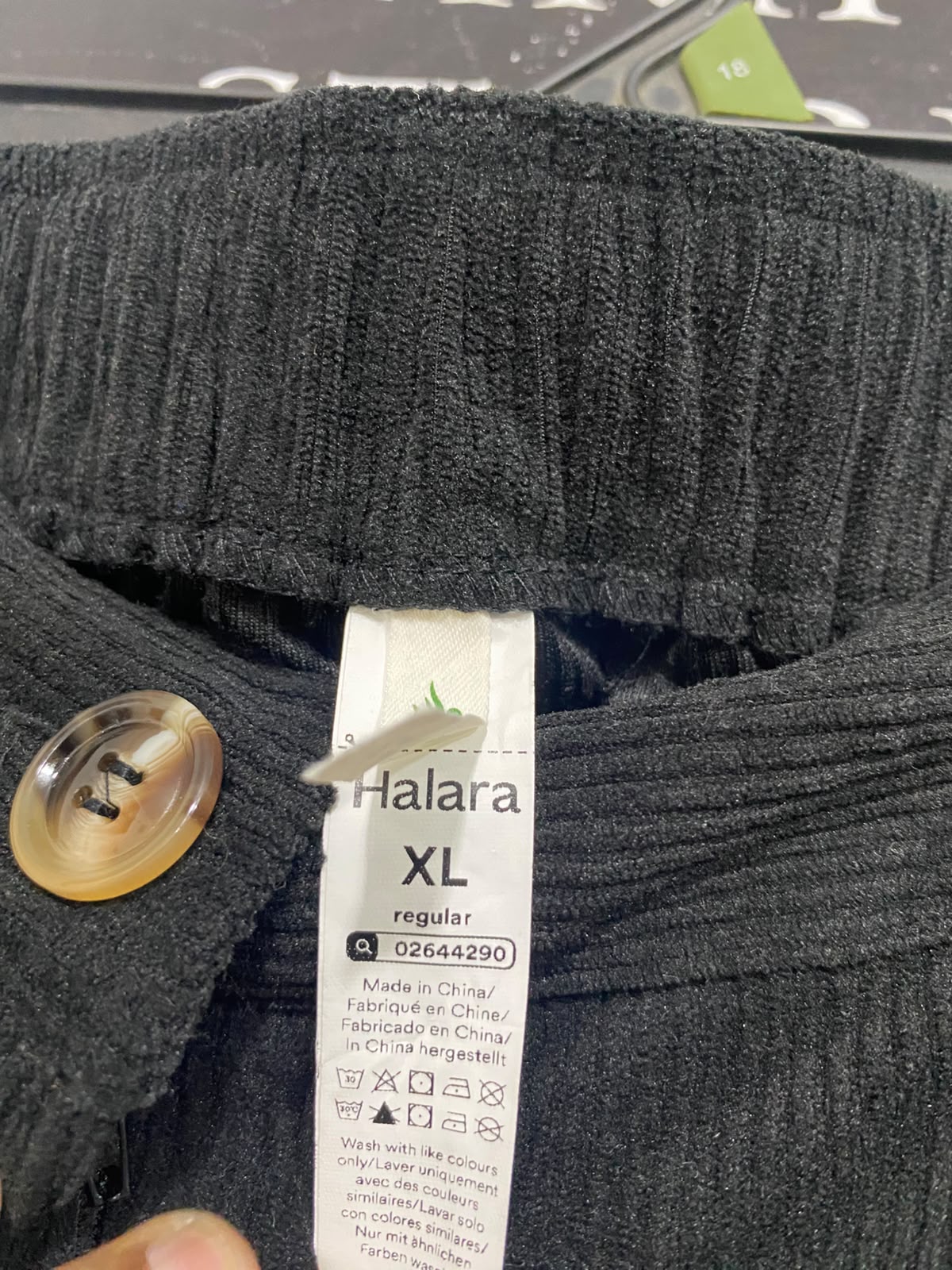 HALARA |XL| WAIST 34| A63| BLACK CORDUROY PLEATED TECHNICAL UTILITY PANTS
