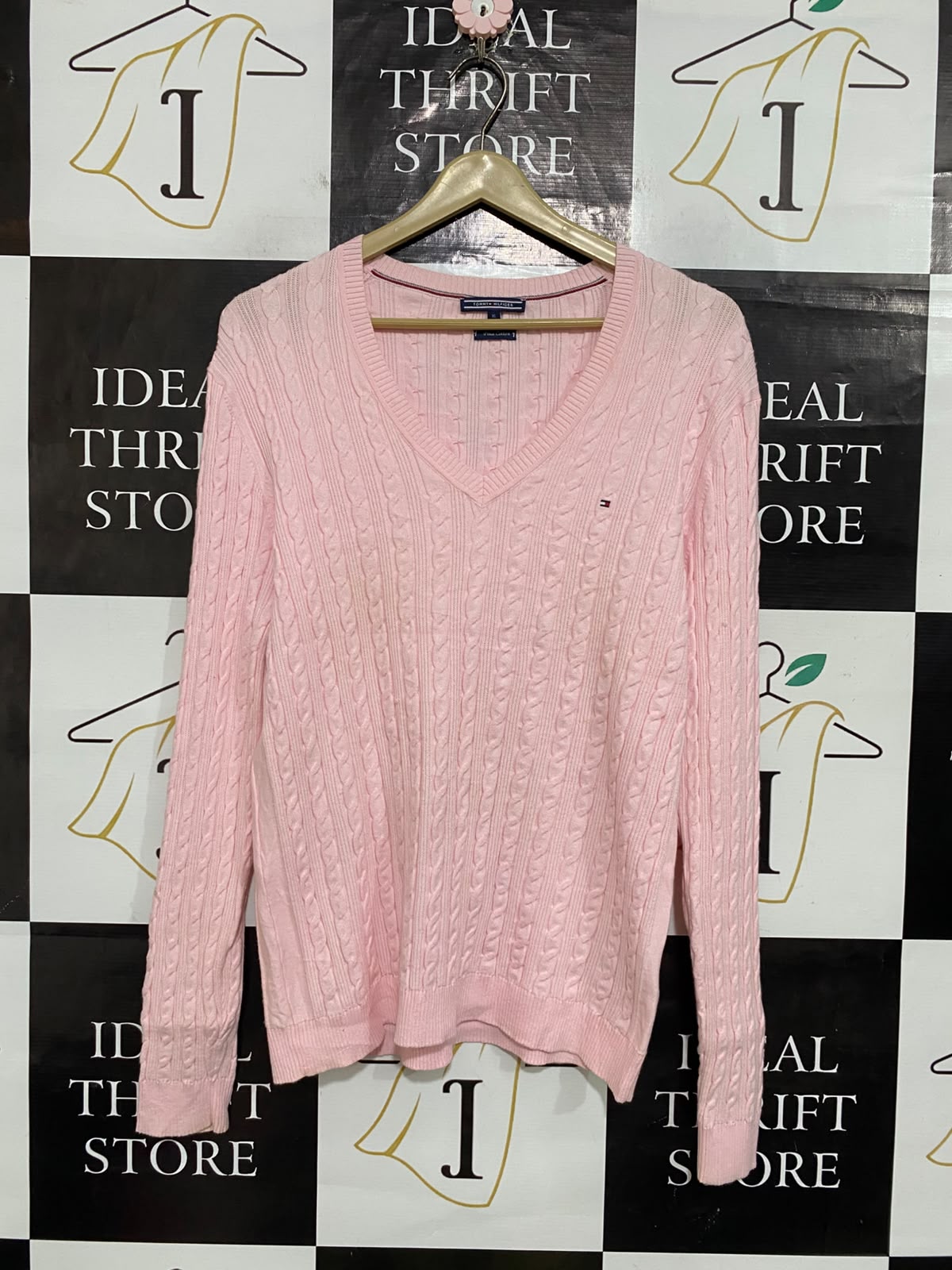 TOMMY HILFIGER |XL| BUST 20| A63| PINK CABLE-KNIT V-NECK TECHNICAL UTILITY SWEATER