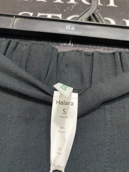 HALARA |S| WAIST 26| A63| BLACK PLEATED WIDE-LEG TECHNICAL UTILITY TROUSERS