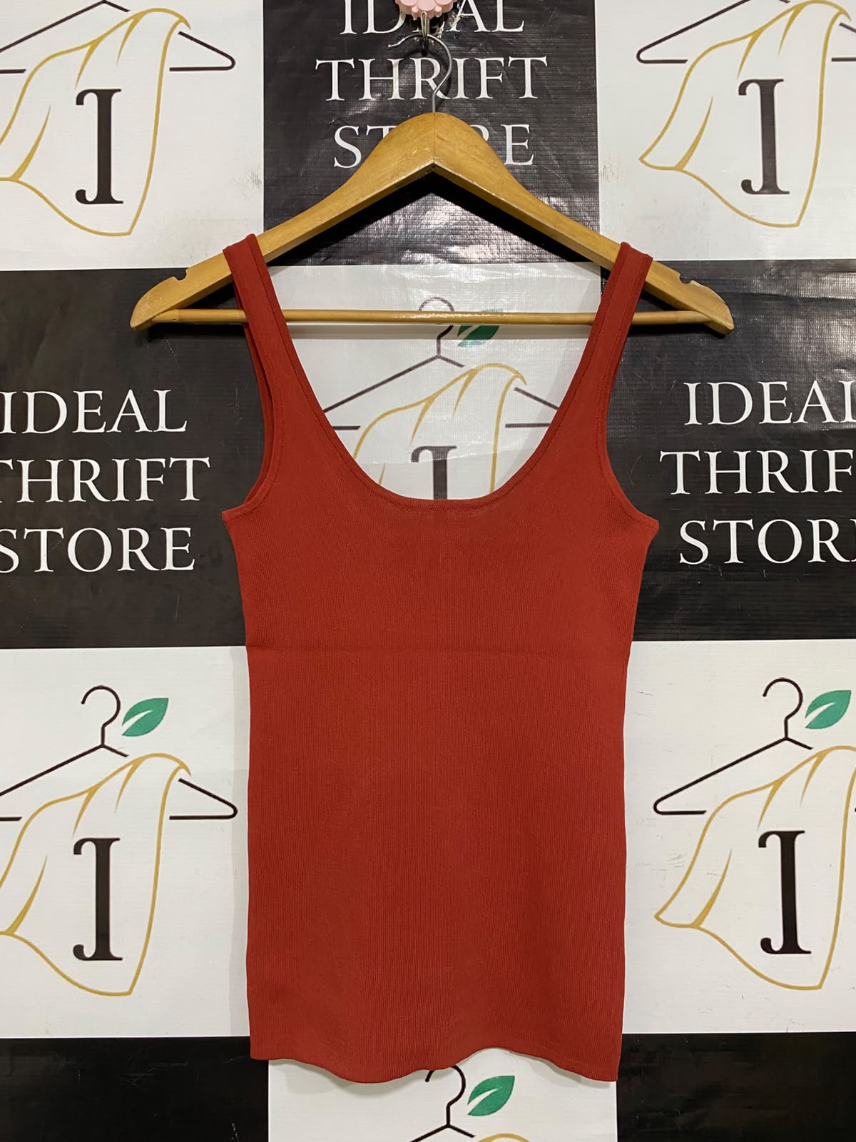 BARDOT |XS| BUST 13| A62| RUST-ORANGE RIBBED SCOOP-NECK TECHNICAL UTILITY TANK TOP
