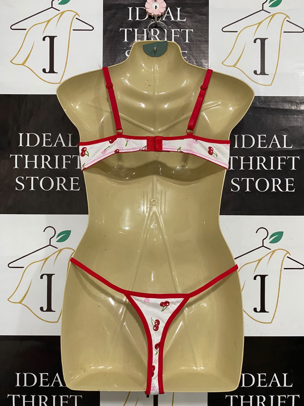 INTIMATES |L| A62| WHITE AND RED CHERRY-PRINT TECHNICAL UTILITY LINGERIE SET