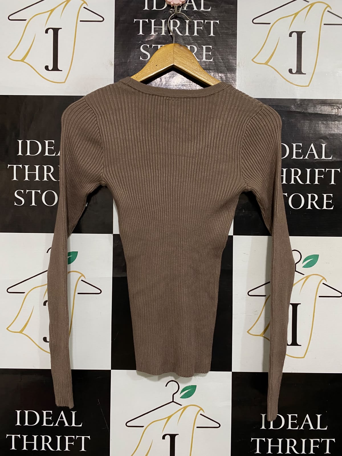 ANKO |S| BUST 12| A62| TAUPE RIBBED SCOOP-NECK TECHNICAL UTILITY LONG-SLEVE TOP
