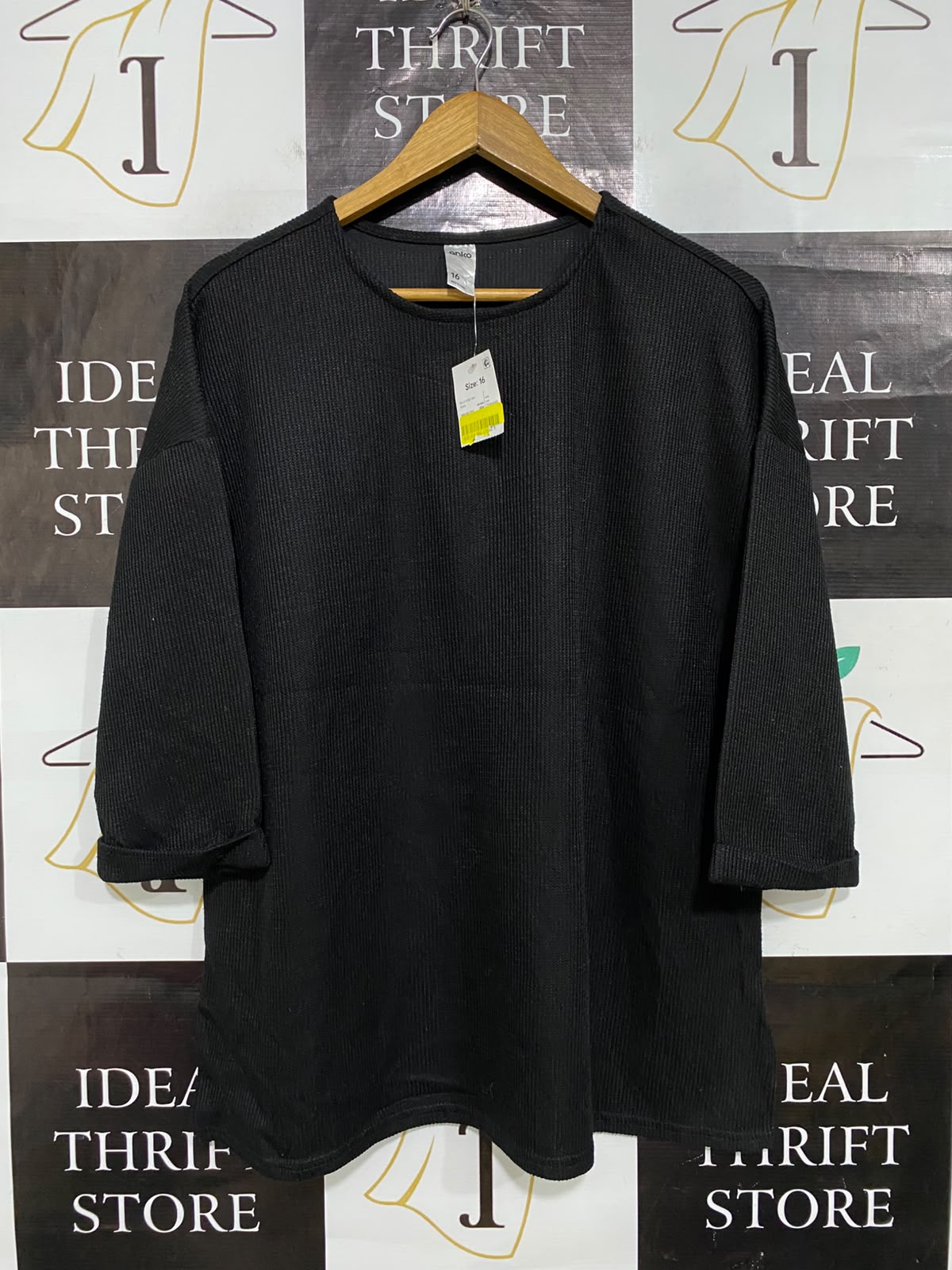 ANKO |L| BUST 23| A62| BLACK WAFFLE-TEXTURE TECHNICAL UTILITY OVERSIZED TOP